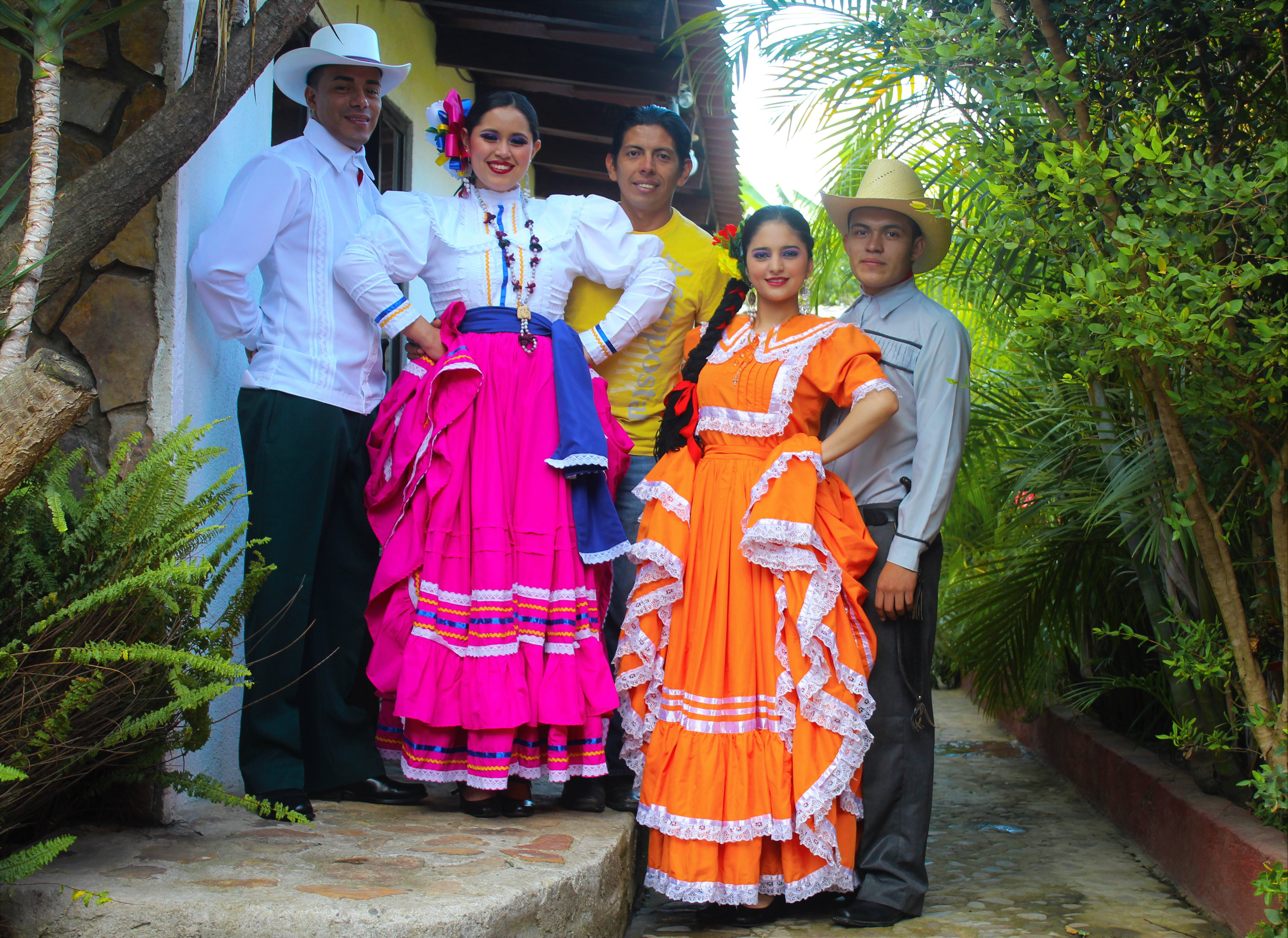 Vestuario de Villa de Camasca y Guajiniquil